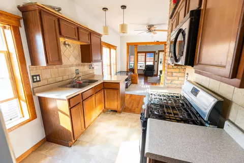 Kitchen - 360 W Illinois Ave, Aurora, IL 60506 photo 2 of 2