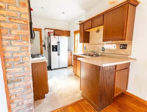 Kitchen - 360 W Illinois Ave, Aurora, IL 60506 photo 1 of 2