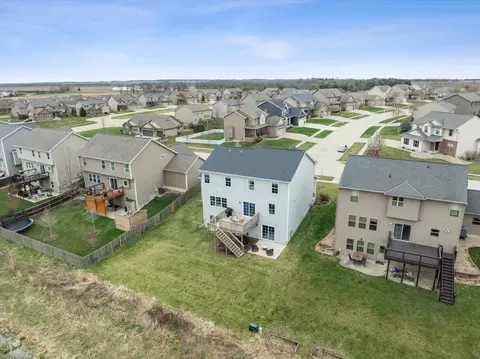 View/Area - 5116 Longfield Rd, Bloomington, IL 61705 photo 2 of 3