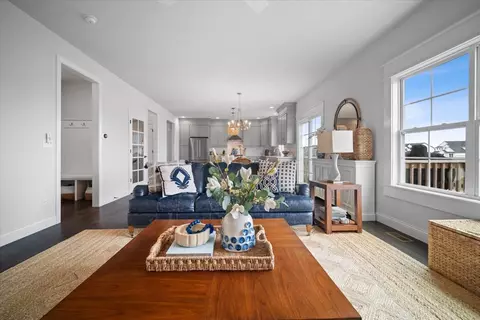 Living - 5116 Longfield Rd, Bloomington, IL 61705 photo 2 of 3