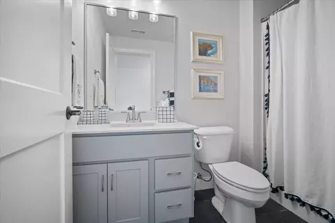 Bath - 5116 Longfield Rd, Bloomington, IL 61705 photo 5 of 5