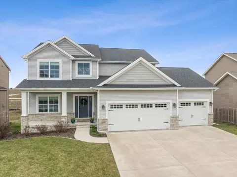 Exterior - 5116 Longfield Rd, Bloomington, IL 61705 photo 3 of 6
