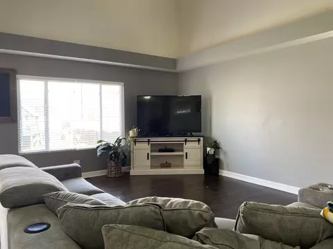 Living - 5841 Timber Trl, Plainfield, IL 60586 photo 3 of 5