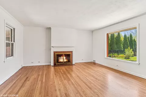 Living - 374 E Sherman Ave, Elmhurst, IL 60126 photo 3 of 8