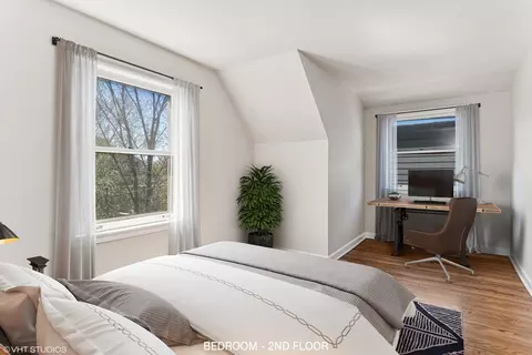 Bedroom - 374 E Sherman Ave, Elmhurst, IL 60126 photo 2 of 4