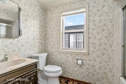 Bath - 374 E Sherman Ave, Elmhurst, IL 60126 photo 1 of 2