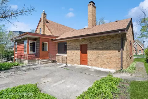Exterior - 374 E Sherman Ave, Elmhurst, IL 60126 photo 2 of 6