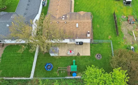 View/Area - 170 Cedarwood Dr, Steger, IL 60475 photo 2 of 3