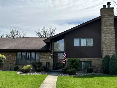 18245 Michigan Ct #71, Orland Park, IL 60467