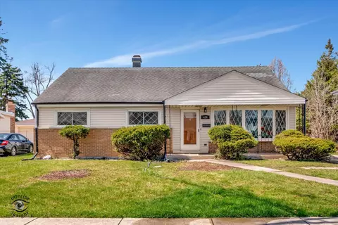 420 S Yale Ave, Addison, IL 60101