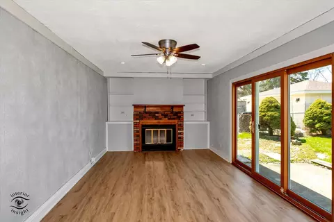 Living - 420 S Yale Ave, Addison, IL 60101 photo 1 of 3