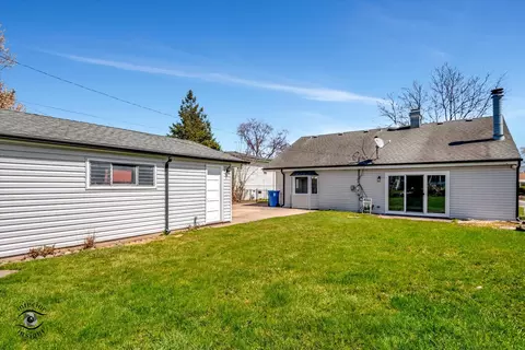 Exterior - 420 S Yale Ave, Addison, IL 60101 photo 5 of 5