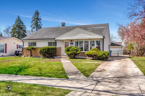 Exterior - 420 S Yale Ave, Addison, IL 60101 photo 2 of 5