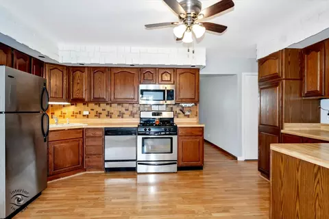 Kitchen - 420 S Yale Ave, Addison, IL 60101 photo 1 of 3
