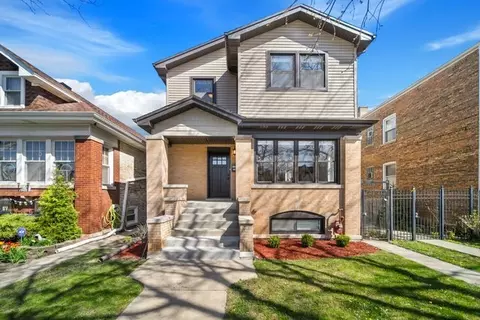 5504 W Byron St, Chicago, IL 60641