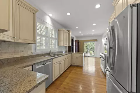 2131 Tartan Ct, Wheaton, IL 60187 photo 8