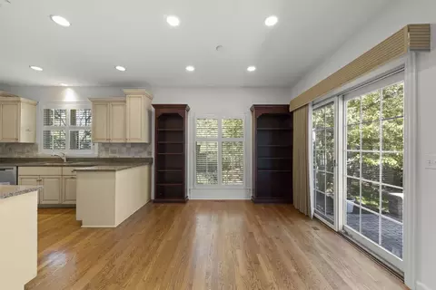 2131 Tartan Ct, Wheaton, IL 60187 photo 9