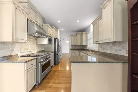 2131 Tartan Ct, Wheaton, IL 60187 photo 6