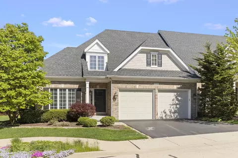 2131 Tartan Ct, Wheaton, IL 60187