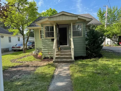 1716 Runyard Pl, Waukegan, IL 60085