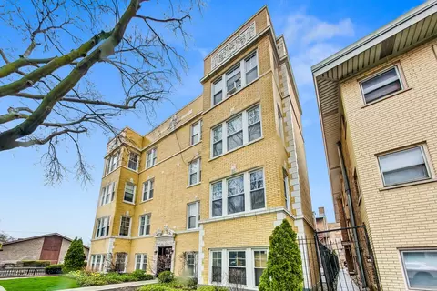 436 N Harvey Ave #3, Oak Park, IL 60302