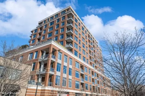 540 W Webster Ave #904, Chicago, IL 60614