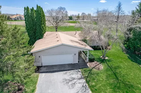 Exterior - 7415 Mccurry Rd, Roscoe, IL 61073 photo 2 of 8