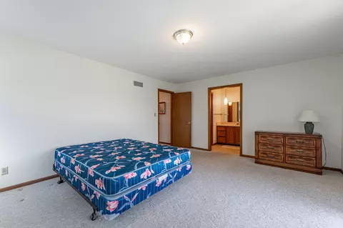 Bedroom - 7415 Mccurry Rd, Roscoe, IL 61073 photo 2 of 3