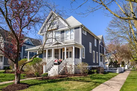Exterior - 632 Lathrop Ave, River Forest, IL 60305 photo 3 of 13