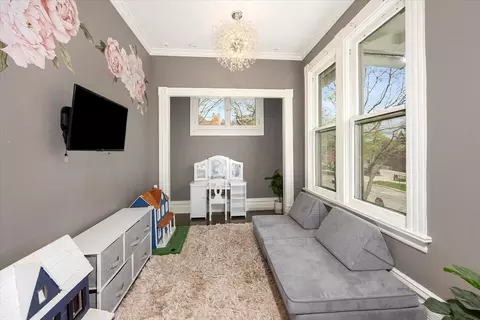 Living - 632 Lathrop Ave, River Forest, IL 60305 photo 4 of 4