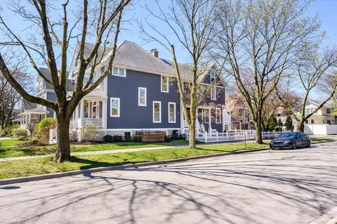 Exterior - 632 Lathrop Ave, River Forest, IL 60305 photo 12 of 13