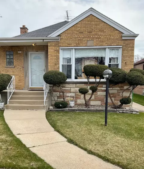 8905 S Merrill Ave, Chicago, IL 60617