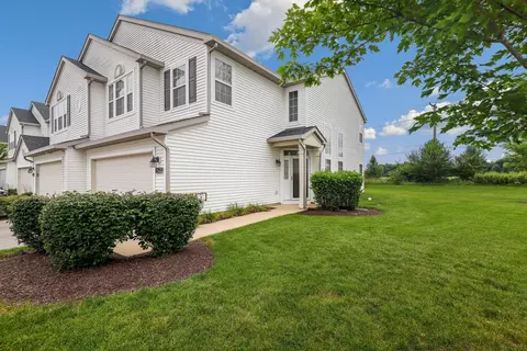 1059 Key Largo Dr, Romeoville, IL 60446
