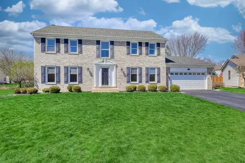 3302 Fox Hunt Ln, Saint Charles, IL 60174