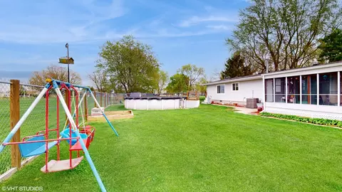 Exterior - 6360 Peart Rd, Morris, IL 60450 photo 9 of 9