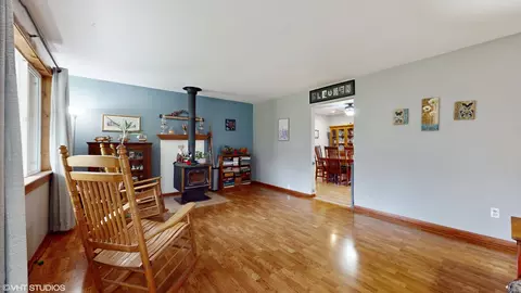 Living - 6360 Peart Rd, Morris, IL 60450 photo 1 of 5