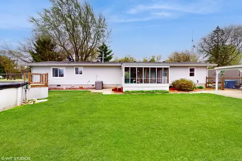 Exterior - 6360 Peart Rd, Morris, IL 60450 photo 8 of 9
