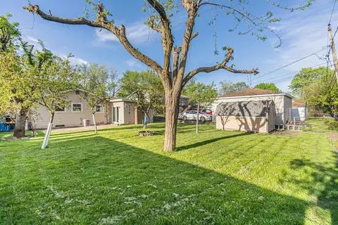 2405 Birch Ln, Rolling Meadows, IL 60008 photo 24