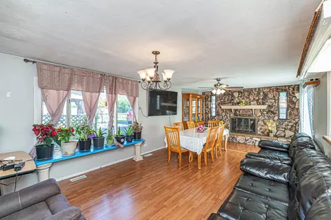 2405 Birch Ln, Rolling Meadows, IL 60008 photo 15