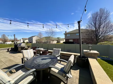 802 Feeney Dr, Minooka, IL 60447 photo 21