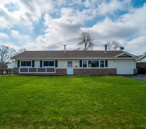 85 Maricopa Ln, Hoffman Estates, IL 60169