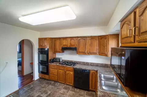 85 Maricopa Ln, Hoffman Estates, IL 60169 photo 6