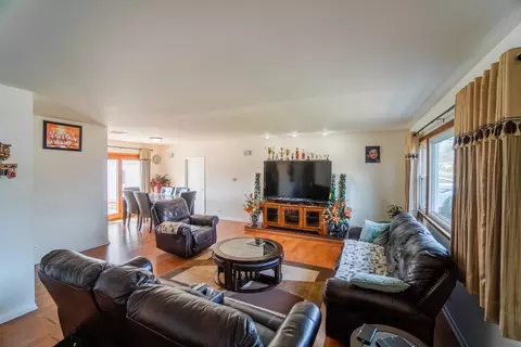 85 Maricopa Ln, Hoffman Estates, IL 60169 photo 2