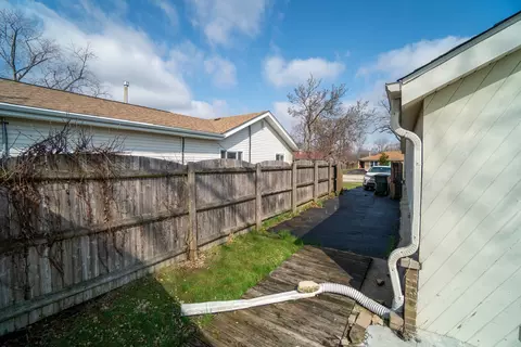 85 Maricopa Ln, Hoffman Estates, IL 60169 photo 17
