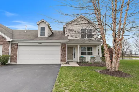 2092 Lookout Dr, Pingree Grove, IL 60140