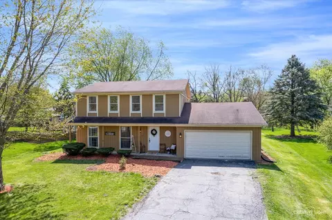 28 W727 Leverenz Rd, Naperville, IL 60564