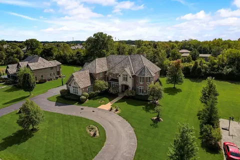 20005 W Old Meadow Trl, Long Grove, IL 60047