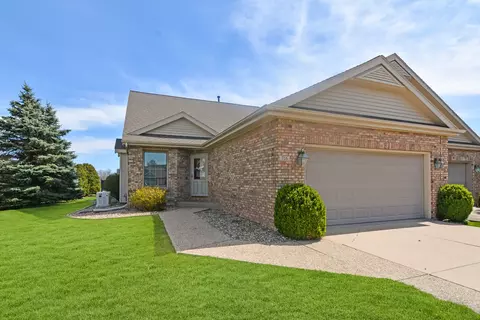 716 Clairidge Cc Grn, Normal, IL 61761