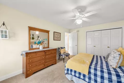 Bedroom - 1200 Prairie Dr, Algonquin, IL 60102 photo 4 of 7