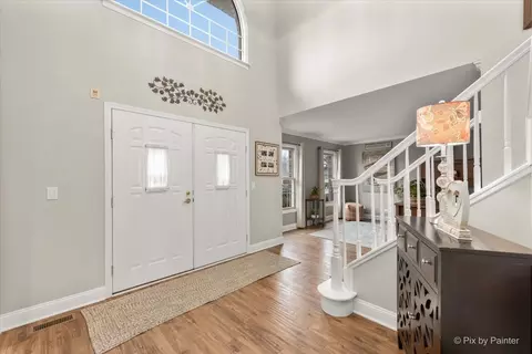Entry Way - 1200 Prairie Dr, Algonquin, IL 60102 photo 2 of 3